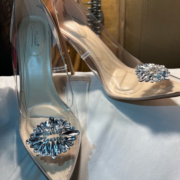Size 11 transparent & tan Anne Michelle heels with bling on the  front of shoes - Picture 4 of 14